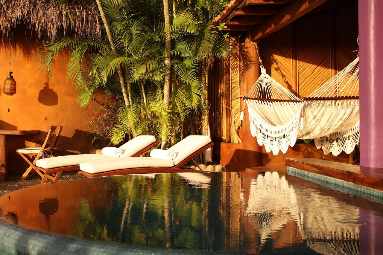 Amuleto Hotel Ixtapa  Esterno foto
