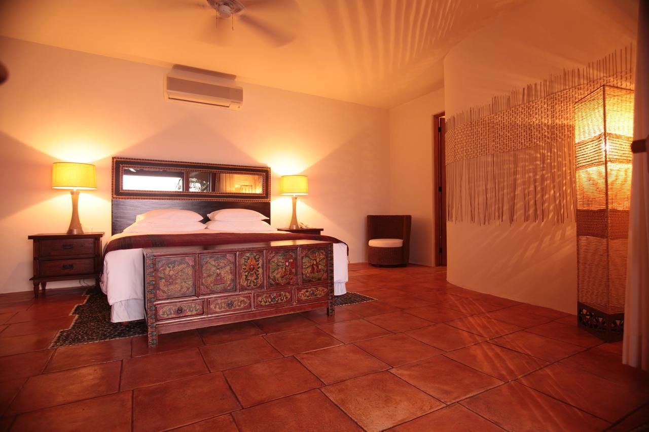 Amuleto Hotel Ixtapa  Esterno foto