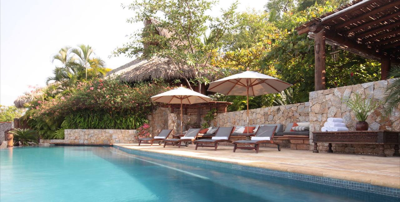 Amuleto Hotel Ixtapa  Esterno foto