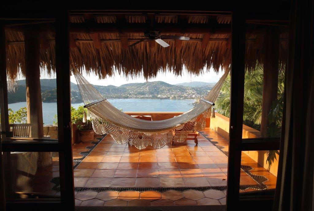 Amuleto Hotel Ixtapa  Esterno foto